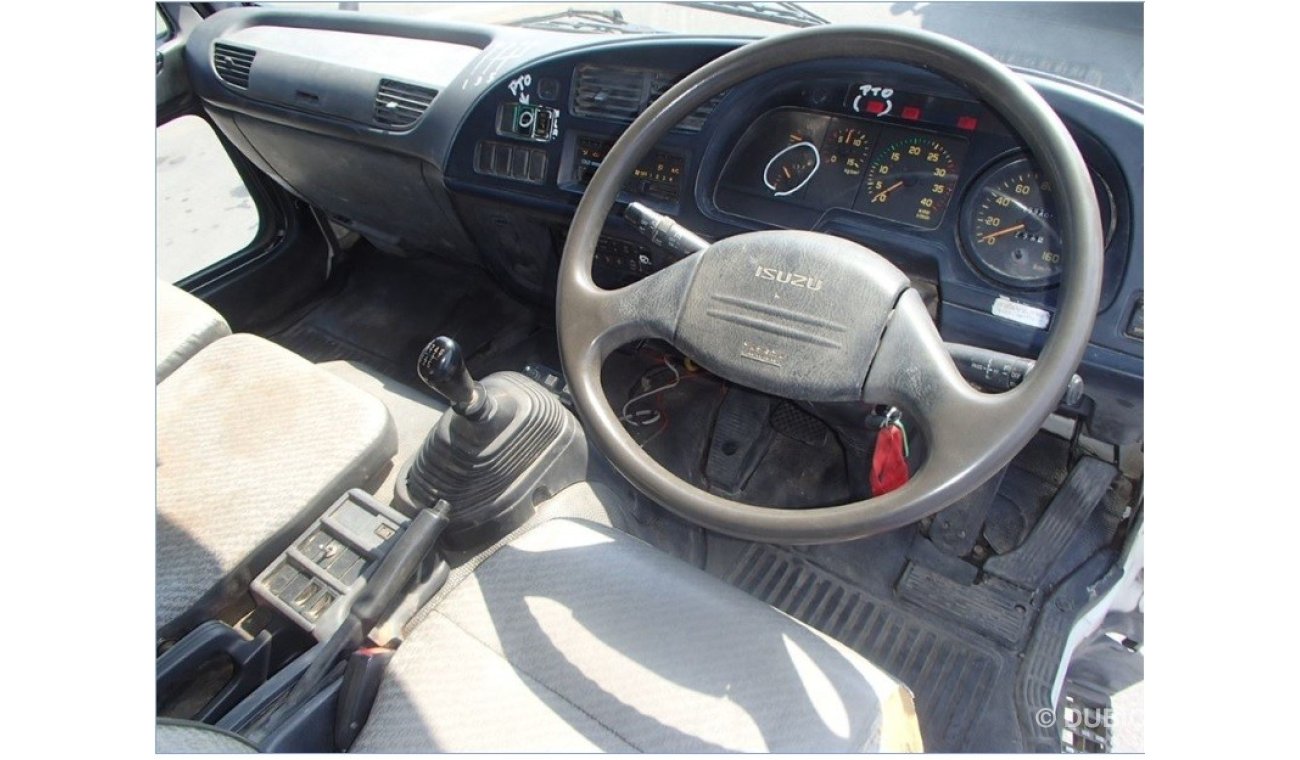 Isuzu Forward 1999