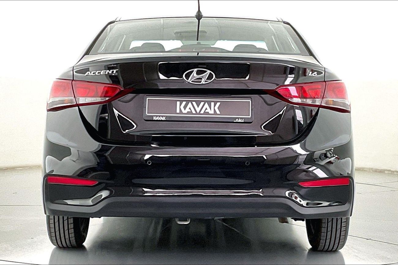 هيونداي أكسنت Smart / GL | عرض العيد الحصري | خالية من أضرار الفيضانات