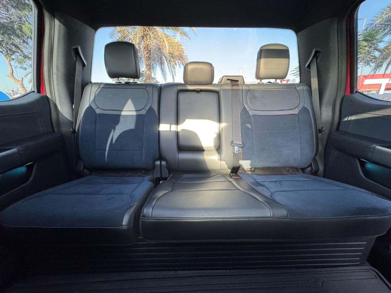 Ford F 150 Raptor GCC SPEC 37 OPTION NEAT AND CLEAN