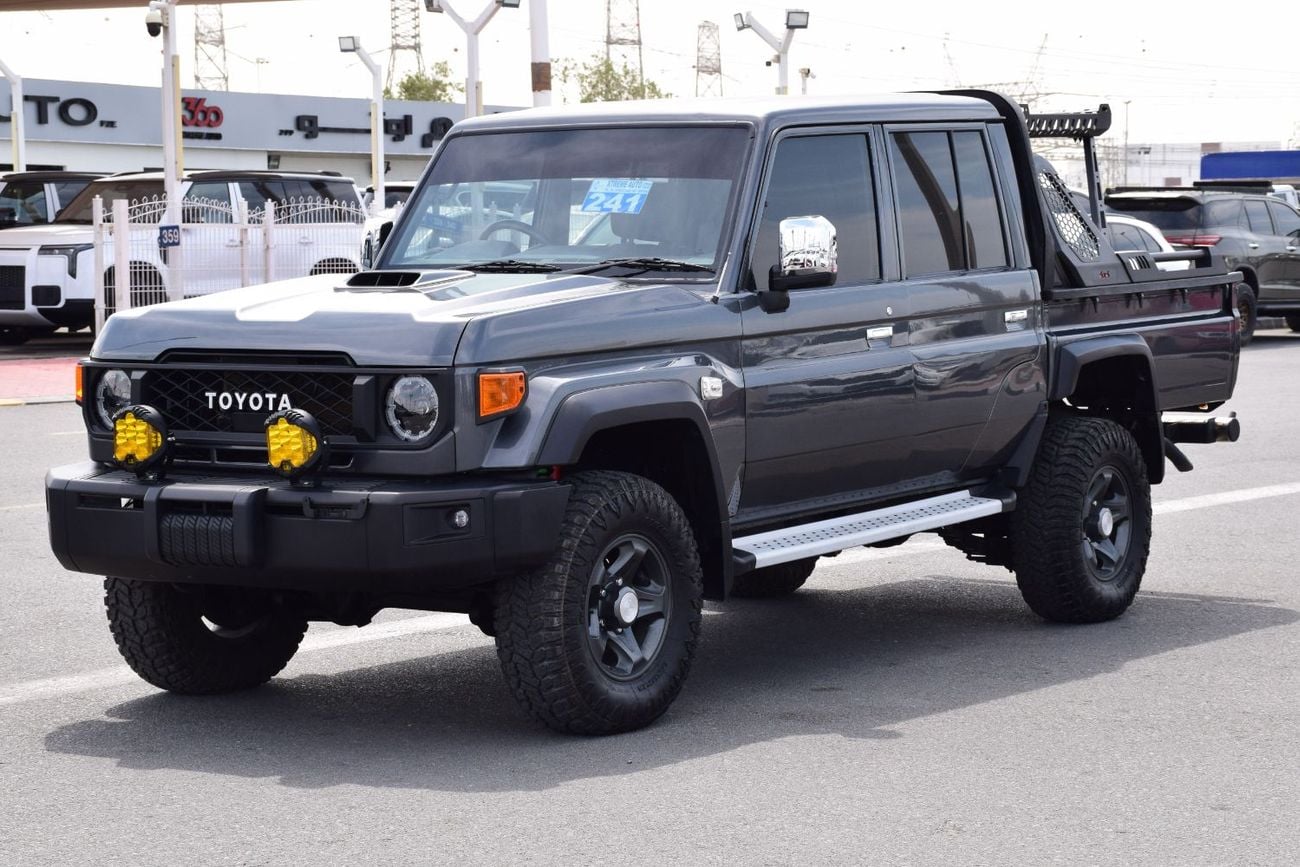 تويوتا لاند كروزر بيك آب 4.5L diesel Manual (export Only)