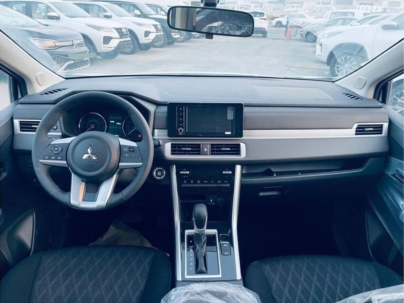 ميتسوبيشي إكسباندر MITSUBISHI XPANDER PREMIUM 1.5L 7 SEATS 2024