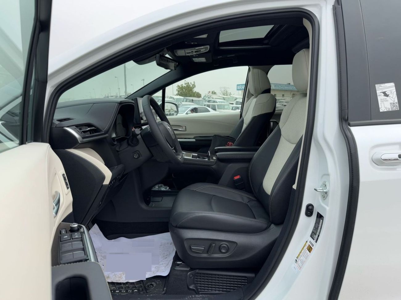 تويوتا سيينا 2025 Toyota Sienna 2.5L Hybrid Platinum Brand New