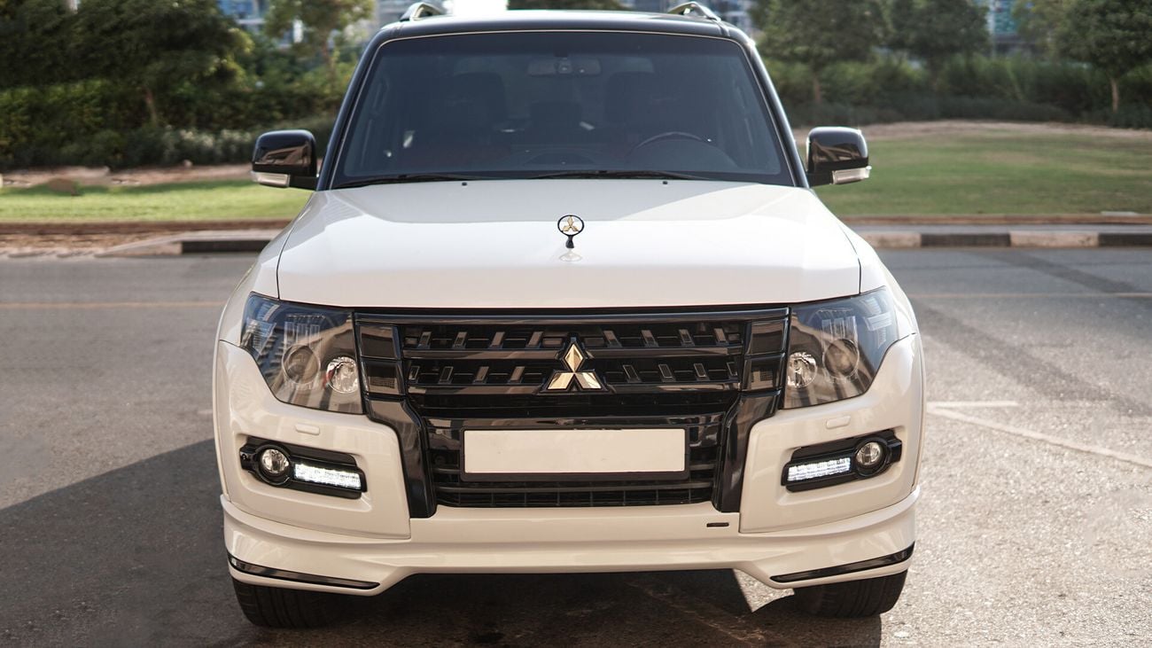 Mitsubishi Pajero Signature Edition GLS 4X4 3.8L V6 GCC