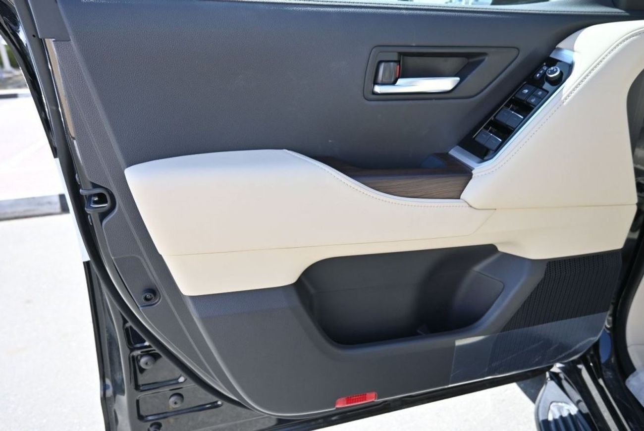 Toyota Land Cruiser Toyota Landcruiser (300 Series) 4.0L Petrol, SUV, 4WD, 5Doors, Cruise Control, Sunroof, Front Electr