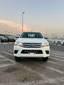 Toyota Hilux DLX BASIC 2.7 PETROL