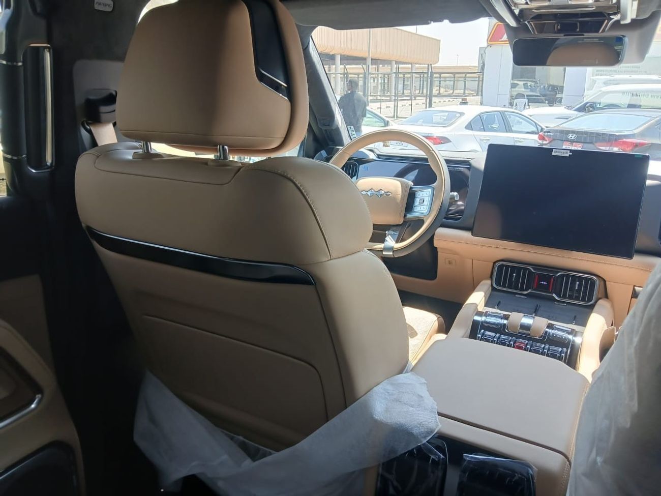 بي واي دي ليوبارد 8 8 Flagship