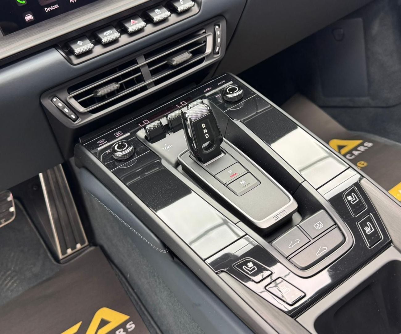 Porsche 911 Carrera GTS 3.0L (450 HP) Coupe