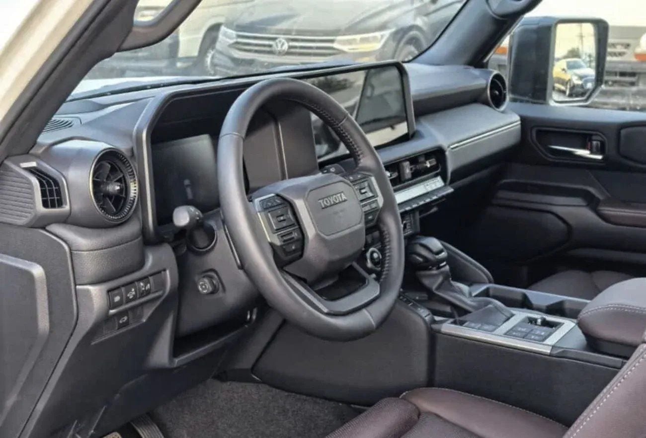 تويوتا برادو TOYOTA PRADO TURBO| 2.4L V4  PETROL | POWER WITH LEATHER SEATS | SUNROOF | FULL OPTION | MY2025
