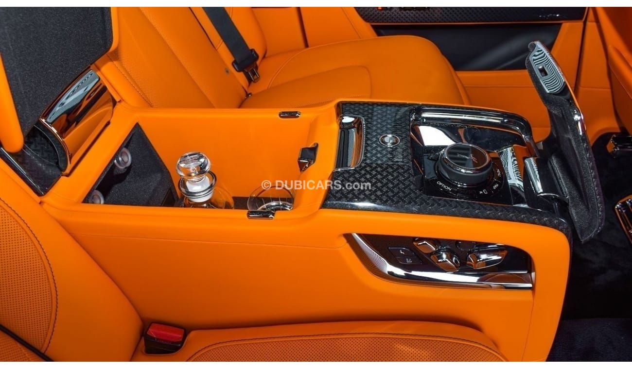 رولز رويس كولينان Rolls-Royce Cullinan Black Badge 2024