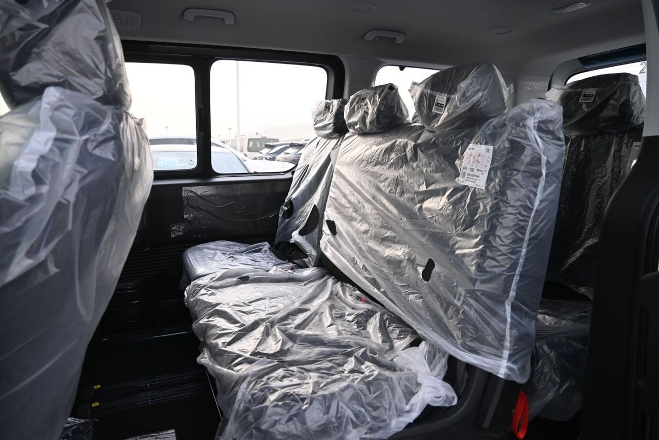 Hyundai Staria Hyundai Staria 3.5L Petrol, Van 9 Seats, Color White, Model 2024