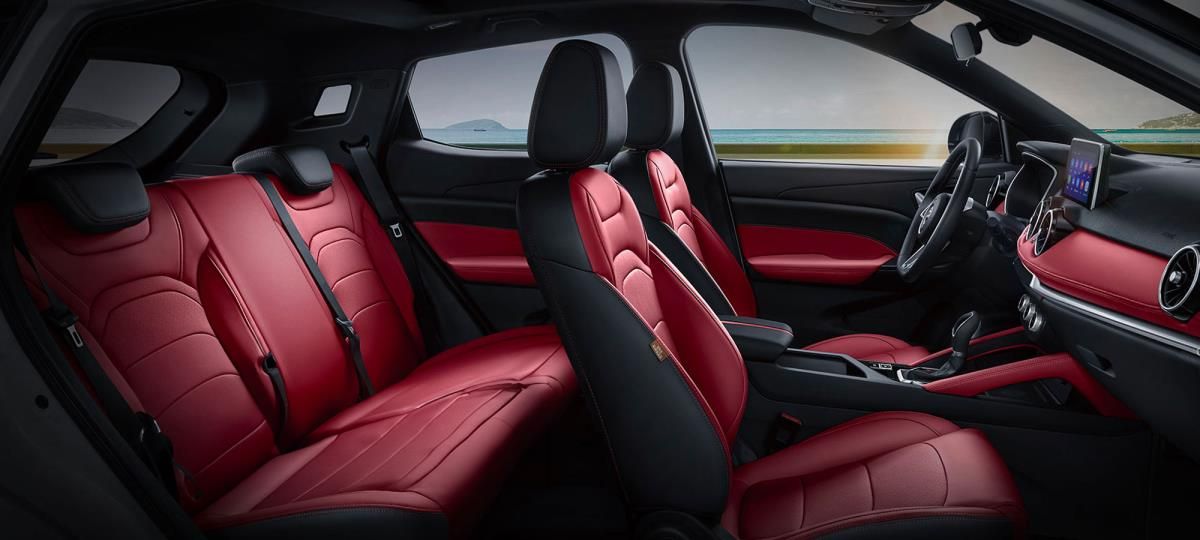 DFSK Fengon 500 interior - Seats