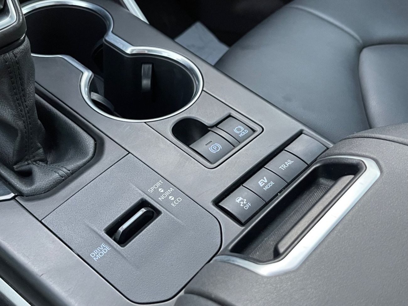 Toyota Highlander 2021 TOYOTA HIGHLANDER XLE HYBRID 4x4 IMPORTED FROM USA