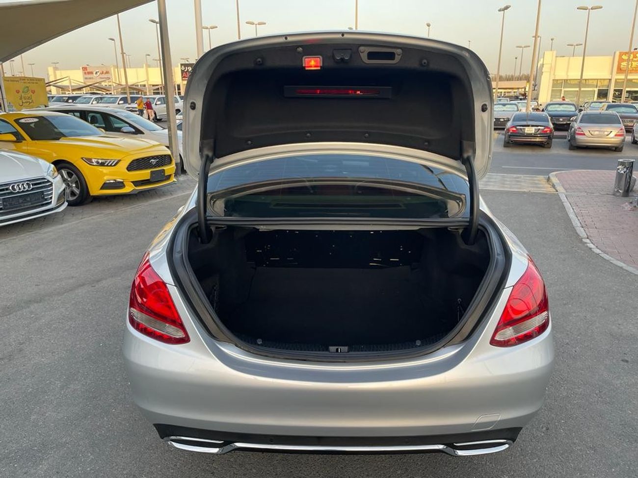 مرسيدس بنز C 200 AMG باك