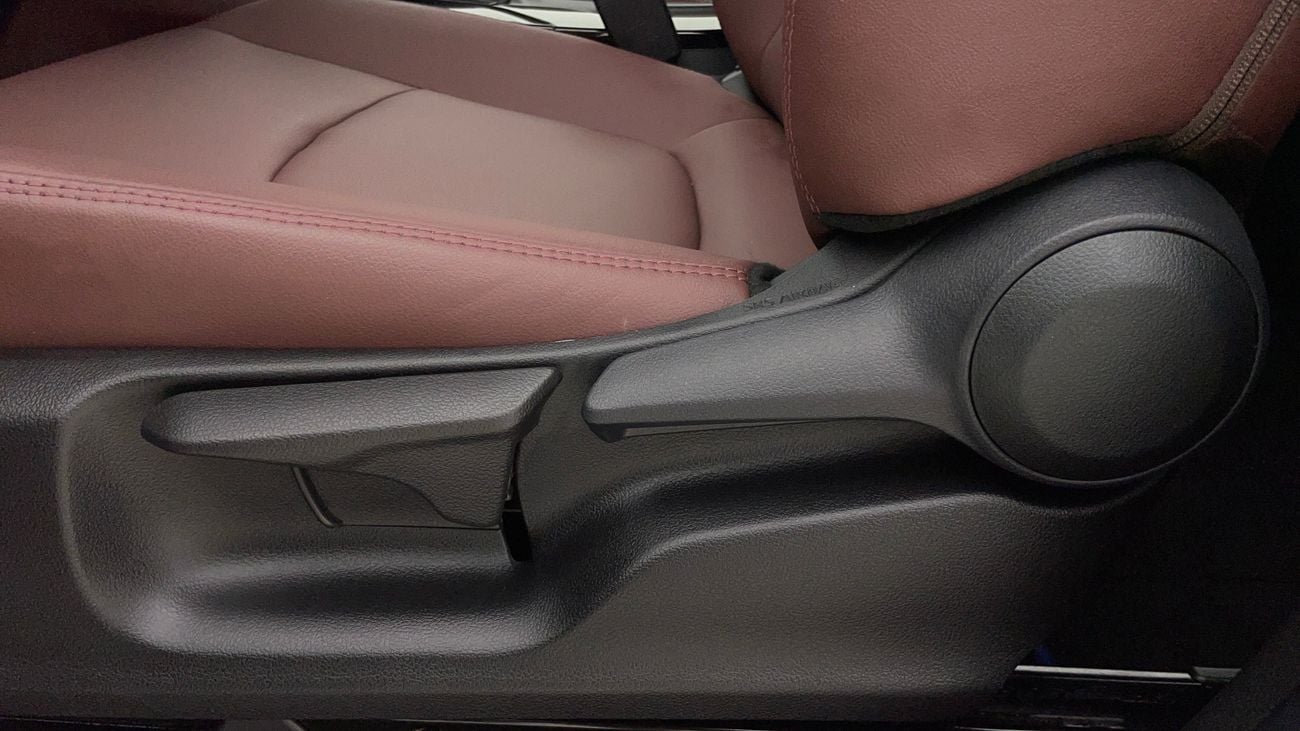 تويوتا كورولا كروس GLI 1.8 | بدون دفعة مقدمة | اختبار القيادة في المنزل