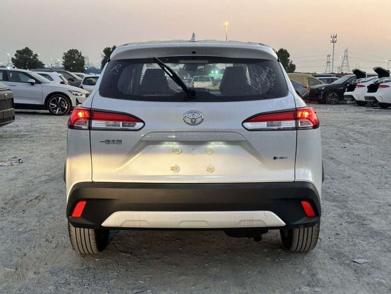 Toyota Corolla Cross 2.0L (HEV) FRONT WHEEL DRIVE 5 SEATS 5 DOOR