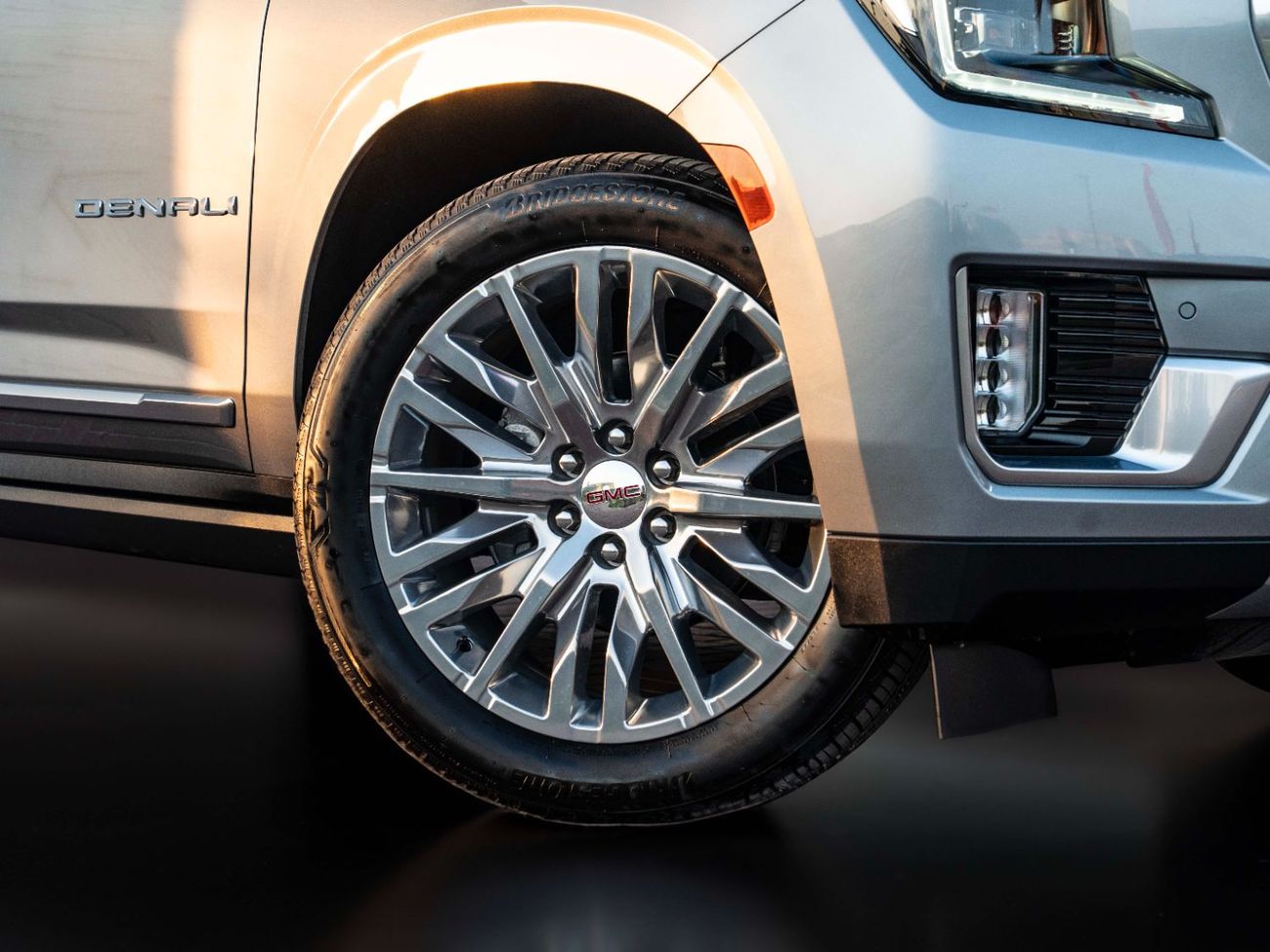 جي أم سي يوكون 6.2 V8 Denali (AWD)