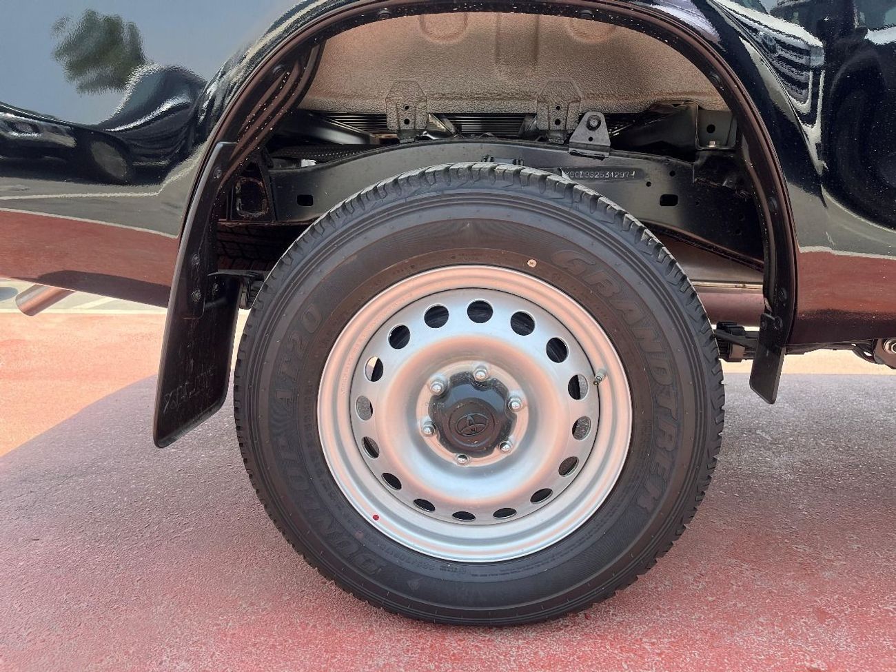 تويوتا هيلوكس HILUX 2.7L AT BASIC 2025