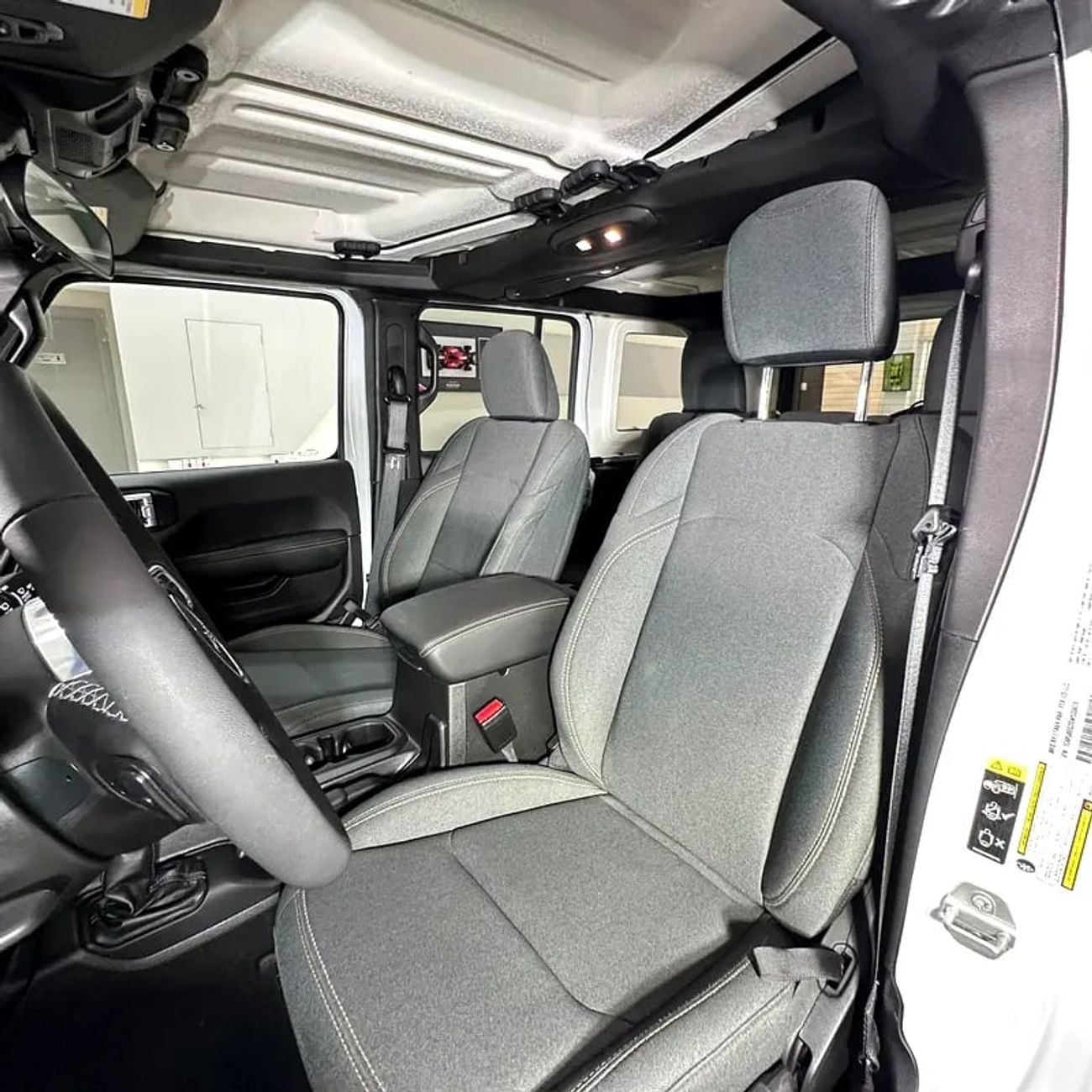 Jeep Wrangler Unlimited Sahara 3.6L A/T (5 Seater)