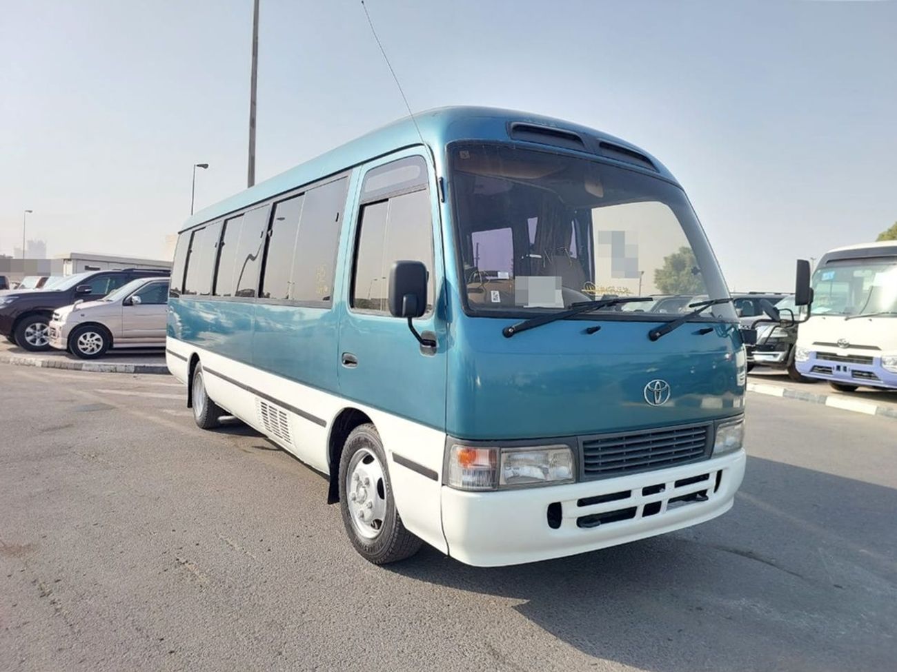 Toyota Coaster TOYOTA COASTER BUS 1997 RHD 4.1 L DIESEL AUTOMATIC (PM04890)