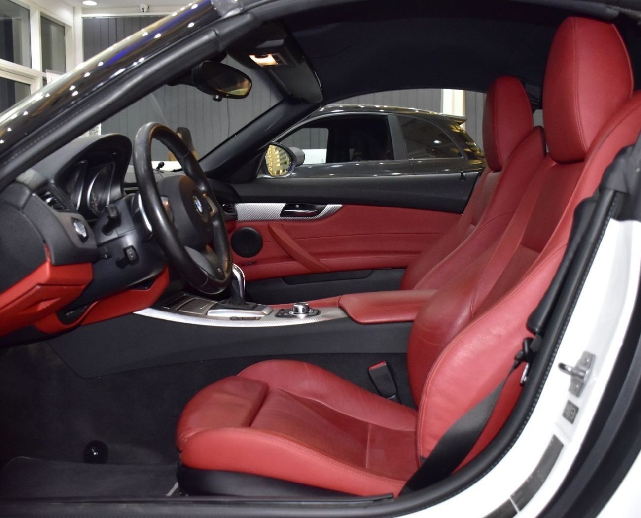 BMW Z4 EXCELLENT DEAL for our BMW Z4 sDrive35i ( 2014 Model ) in White Color GCC Specs