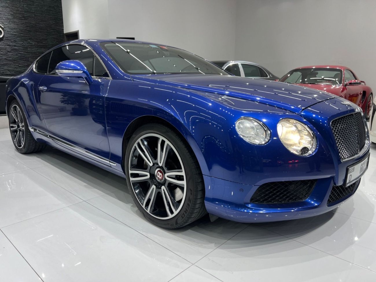 بنتلي كونتيننتال جي تي