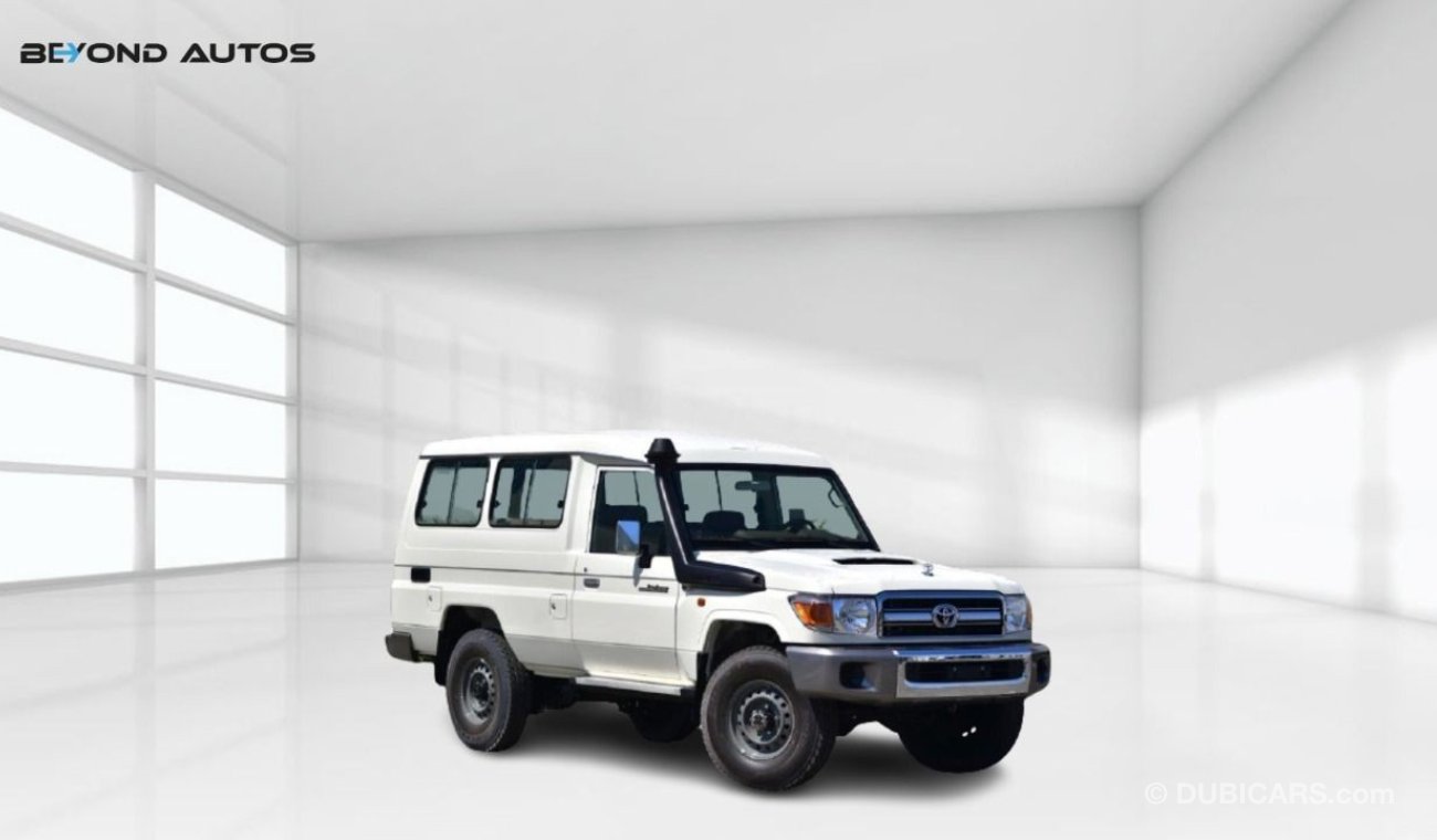 Toyota Land Cruiser Hard Top LC78 4.5L Turbo Diesel V8 9 Seat 3 Doors Manual Windows Model 2022 OMAN SPECS