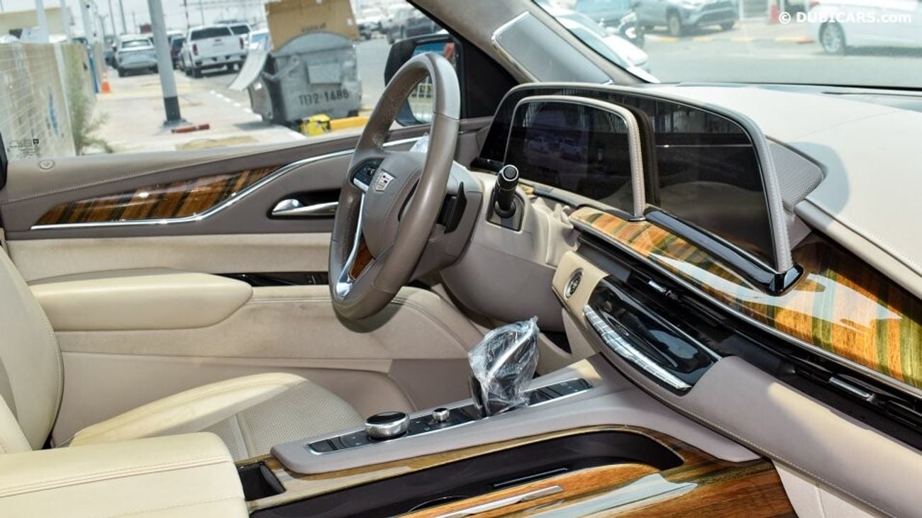 كاديلاك إسكالاد 6.2L Sport Platinum 600 Onyx Edition LOW MILES