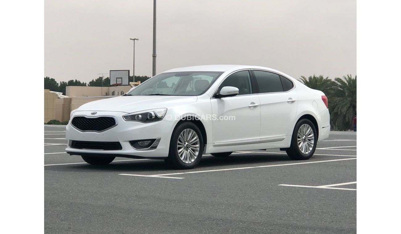 Kia Cadenza EX MODEL 2015 GCC CAR PERFECT CONDITION INSIDE AND OUTSIDE 2keys