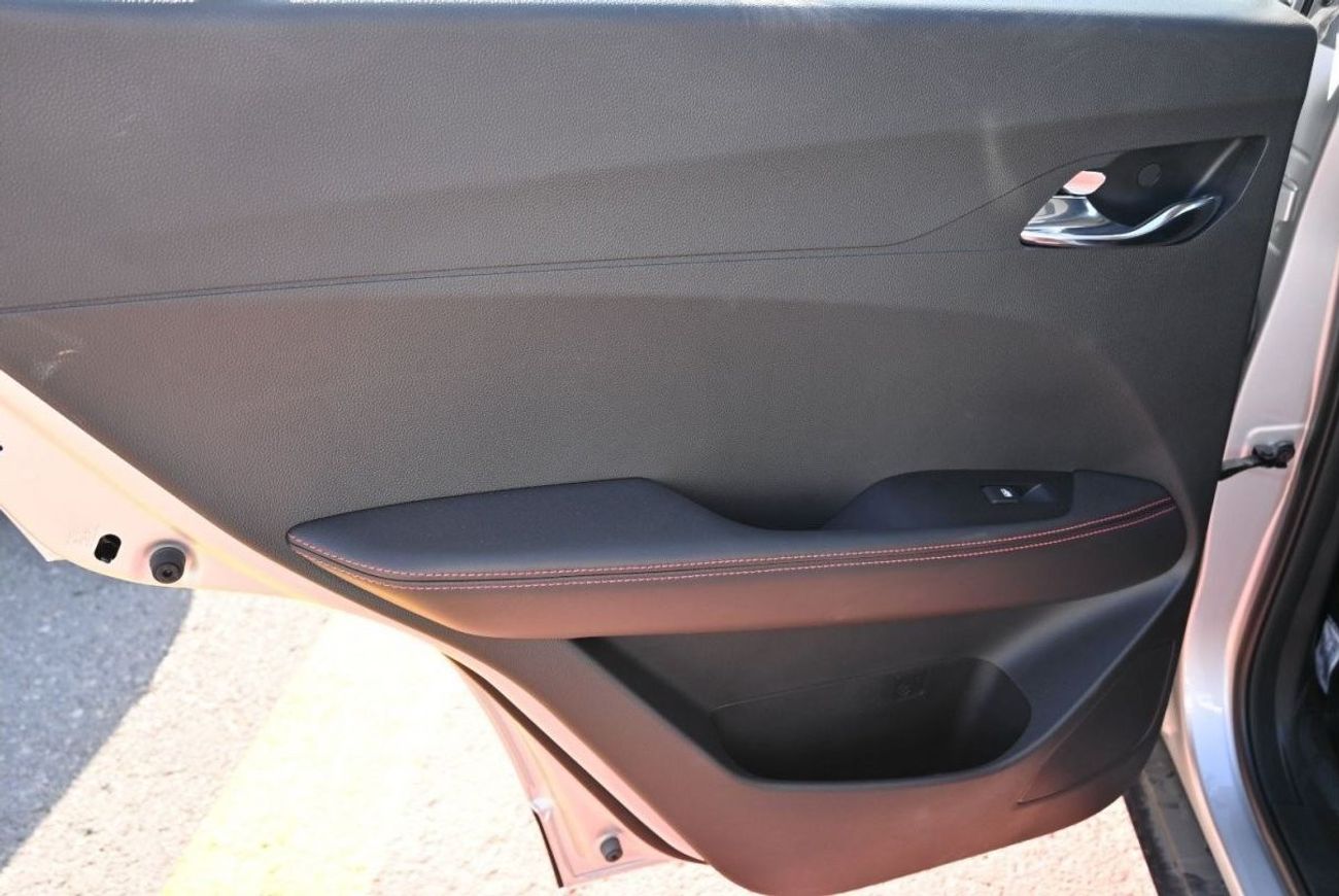 Chevrolet Groove Chevrolet GROOVE 1.5L Premier SUV FWD 5 Doors, Cruise Control, Panoramic Roof, Push start, Rear Came