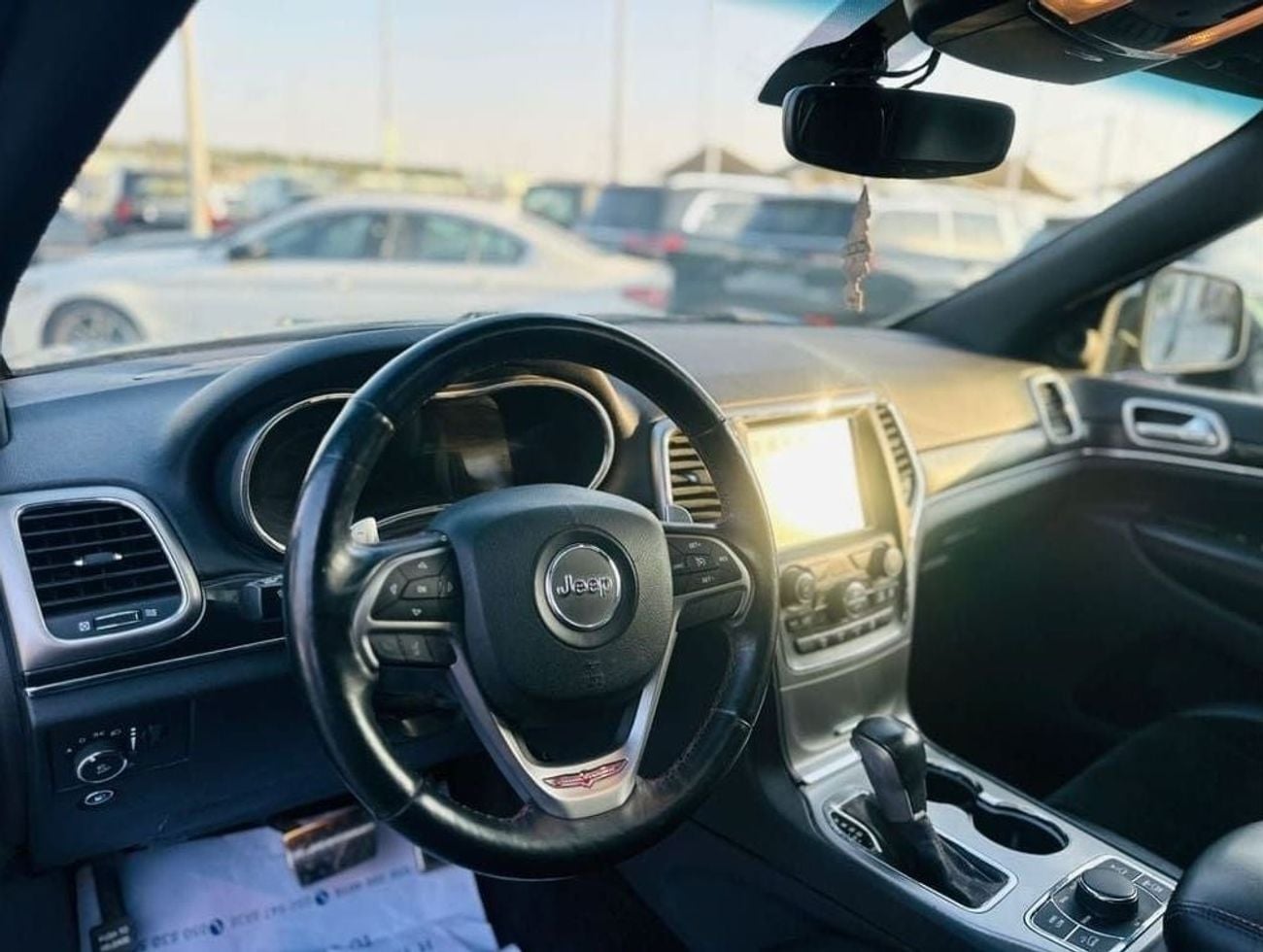 جيب جراند شيروكي Limited 5.7L (350 HP)
