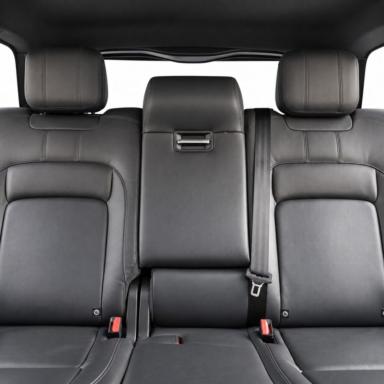 Land Rover Range Rover 3,736 P.M • 0% Downpayment • Land Rover Range Rover HSE • 1 Year Warranty