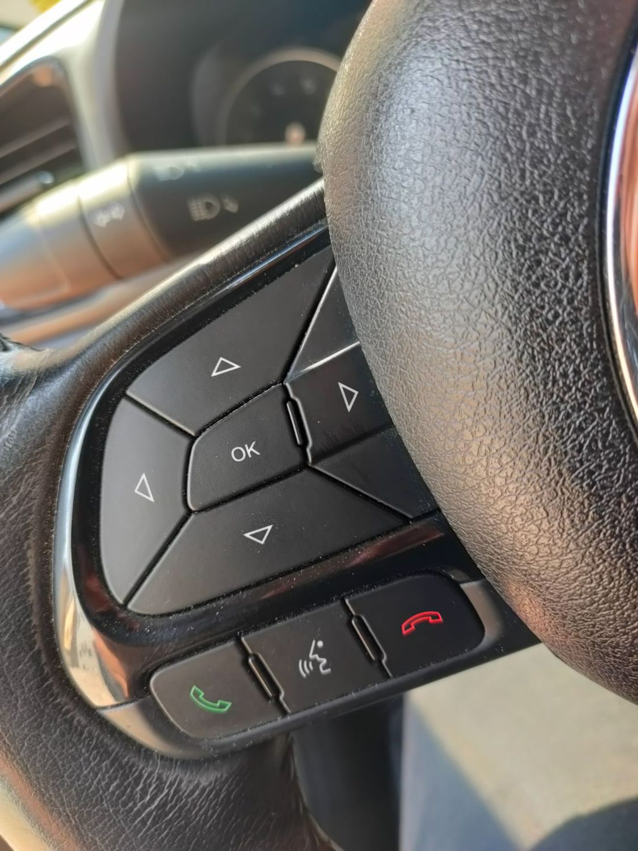 جيب رينيجيد Limited 2.4L