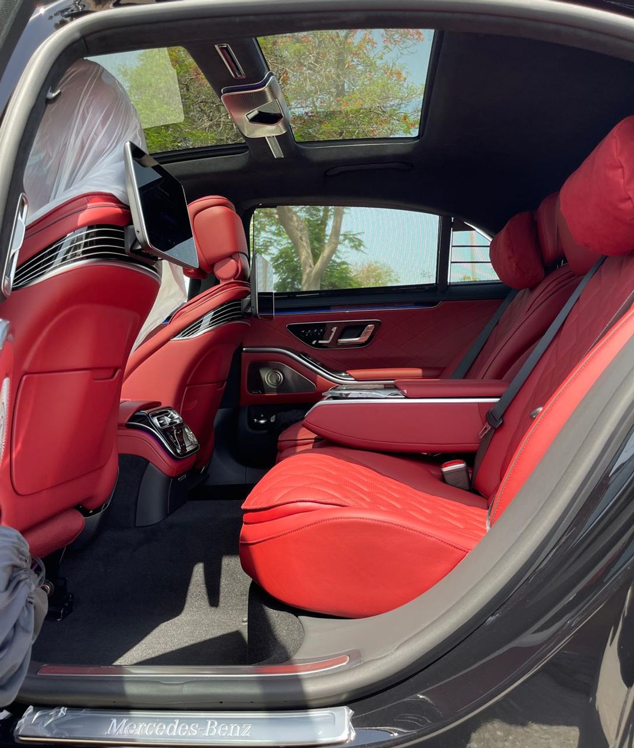 Mercedes-Benz S 580 4MATIC Exclusive 4.0L AMG 5 Years Warranty 2025 GCC