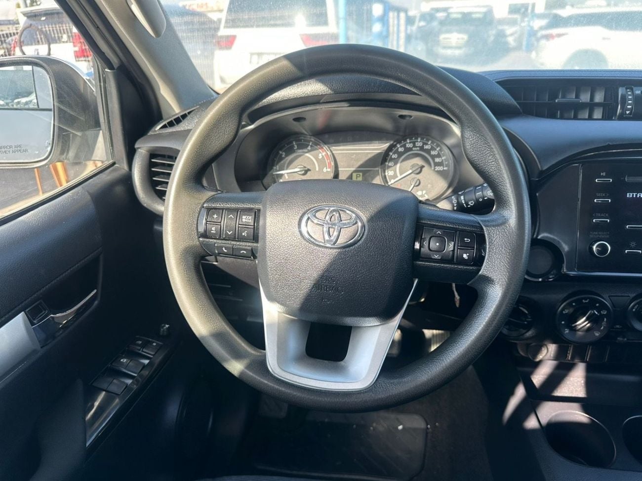 تويوتا هيلوكس GL 2.4L Double Cab Utility