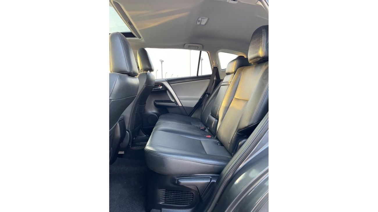 Toyota RAV4 VXR HEV 2018 TOYOTA RAV4 XLE HYBRID FULL OPTIONS IMPORTED FROM USA