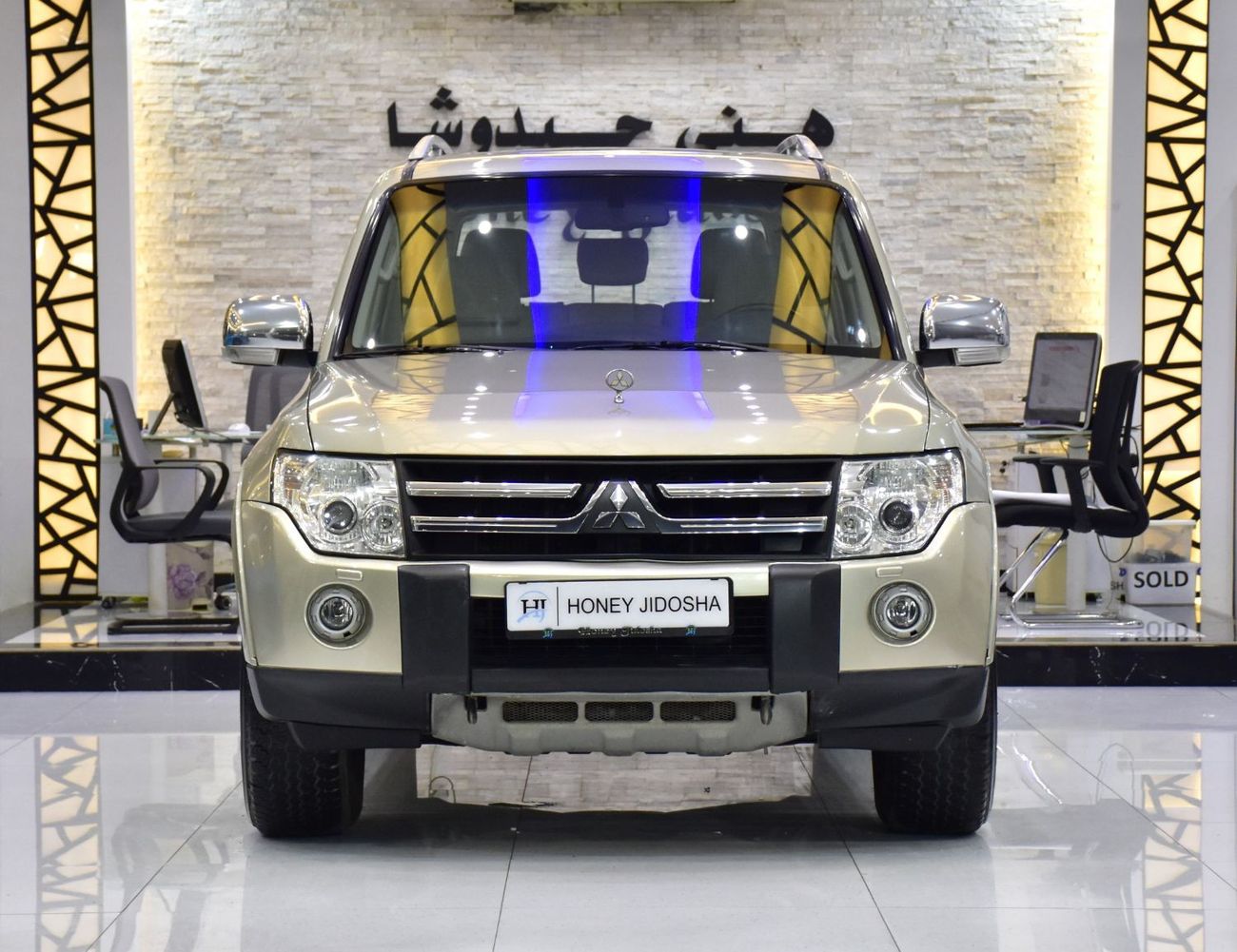 ميتسوبيشي باجيرو EXCELLENT DEAL for our Mitsubishi Pajero GLS ( 2008 Model ) in Golden Color GCC Specs