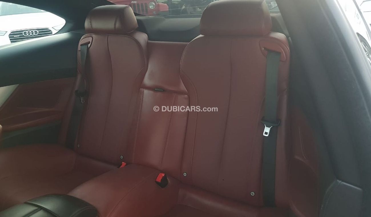 BMW 650i Bmw 650 model 2012 GCC car prefect condition full option low mileage