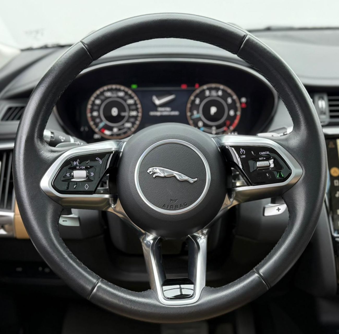 Jaguar E-PACE SE P200 2.0L 2021 Jaguar E-Pace SE P200, 2026 Jaguar Warranty, Full Jaguar Service History, Fully Lo