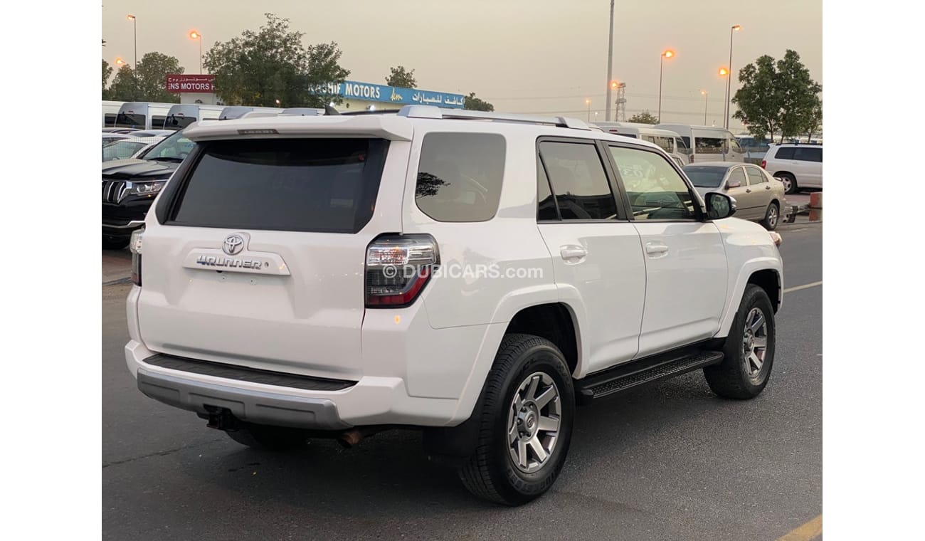 Toyota 4Runner 4x4 4.0L V6 2014 AMERICAN SPECIFICATION