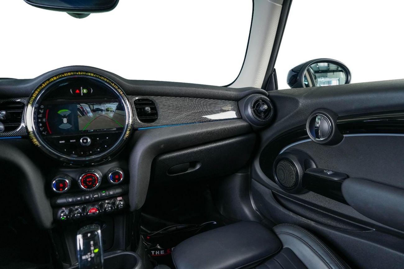 Mini Cooper S JUBLEE EDITION GCC-Mini Cooper Service History Available-Just Been Service-Special