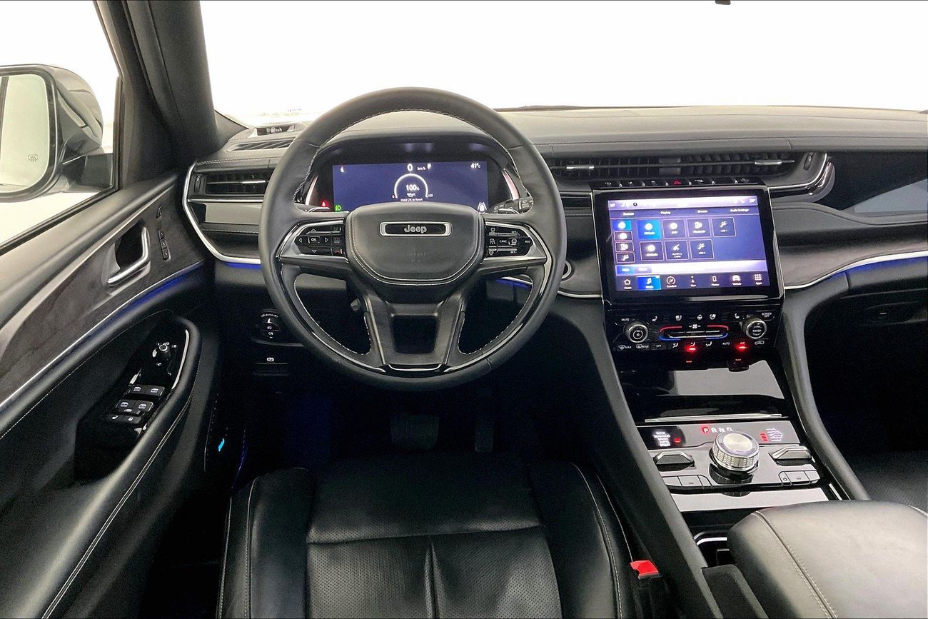 جيب جراند شيروكي Overland | شامل الضمان | 0 ﺪﻔﻋﺓ ﺃﻮﻟﻯ