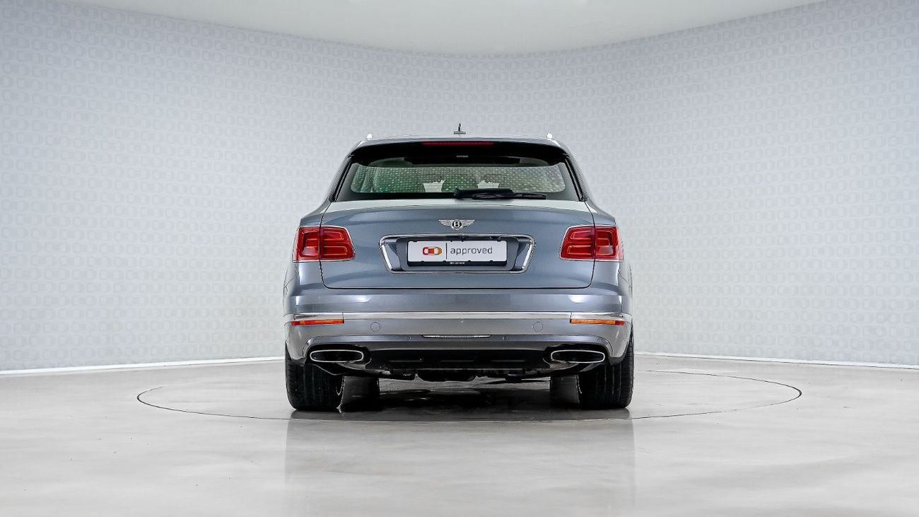 بنتلي بينتايجا W12 | AED 12,188 PM | Up to 3 Years Warranty | GCC