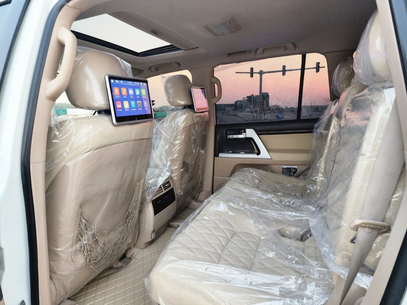 Toyota Land Cruiser VXR 5.7L 4WD UPGRADE 2024