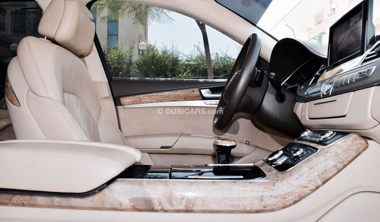 Audi A8 4.2L Quattro