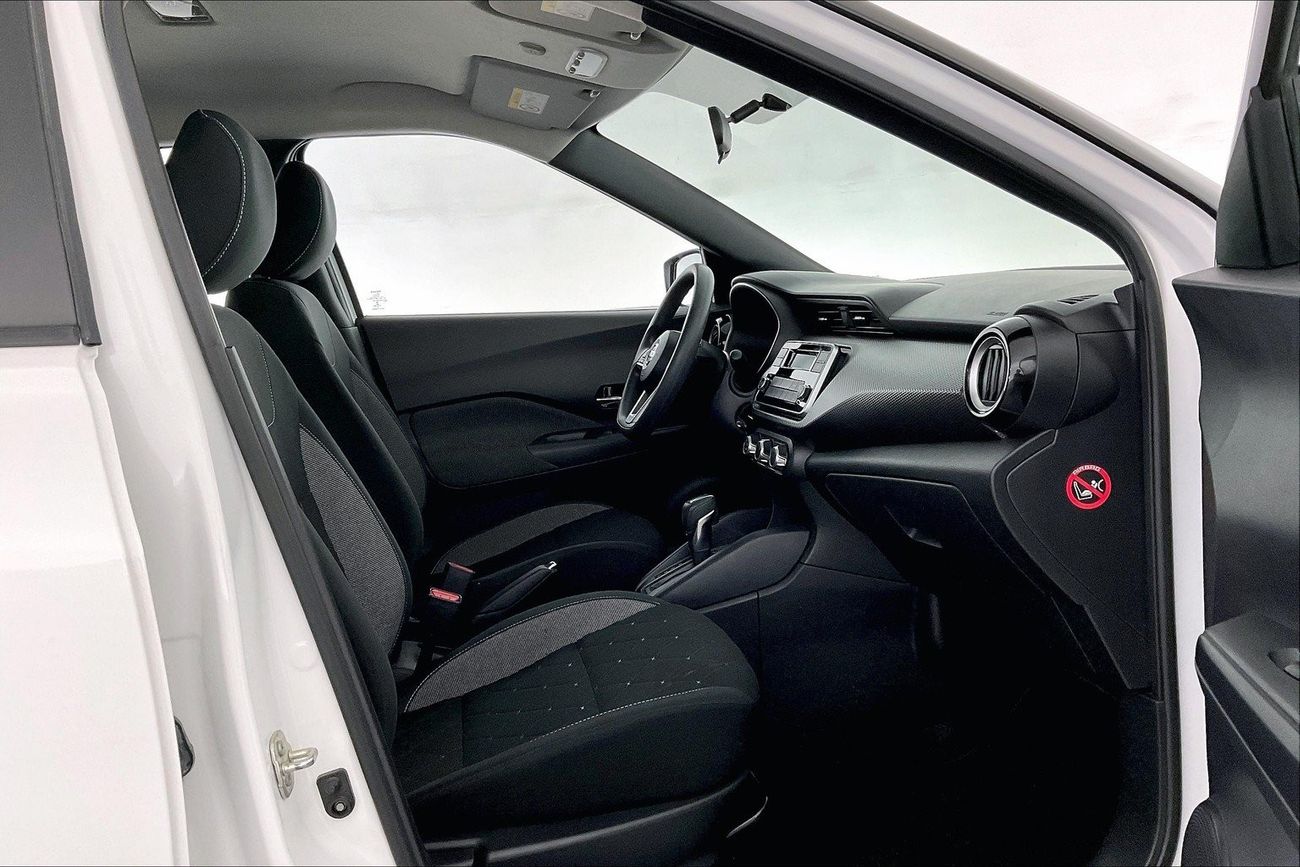 Nissan Kicks SV+NAV | 1 year free warranty | 0 Down Payment