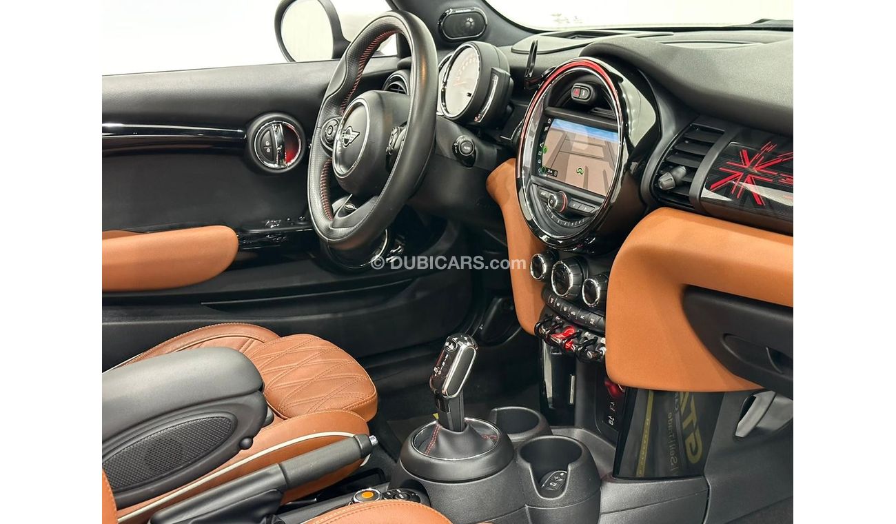 Mini Cooper S 2021 Mini Cooper S (JCW Kit) Rare Interior Colour, Full Service History, Warranty, GCC
