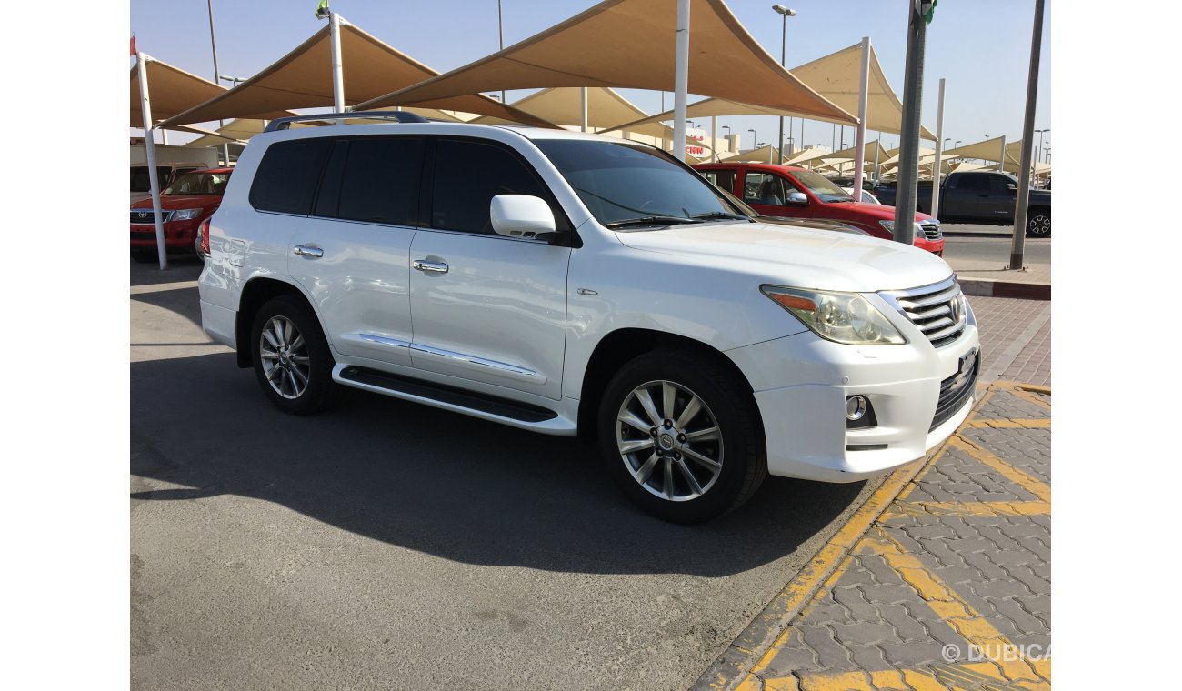 Lexus LX570