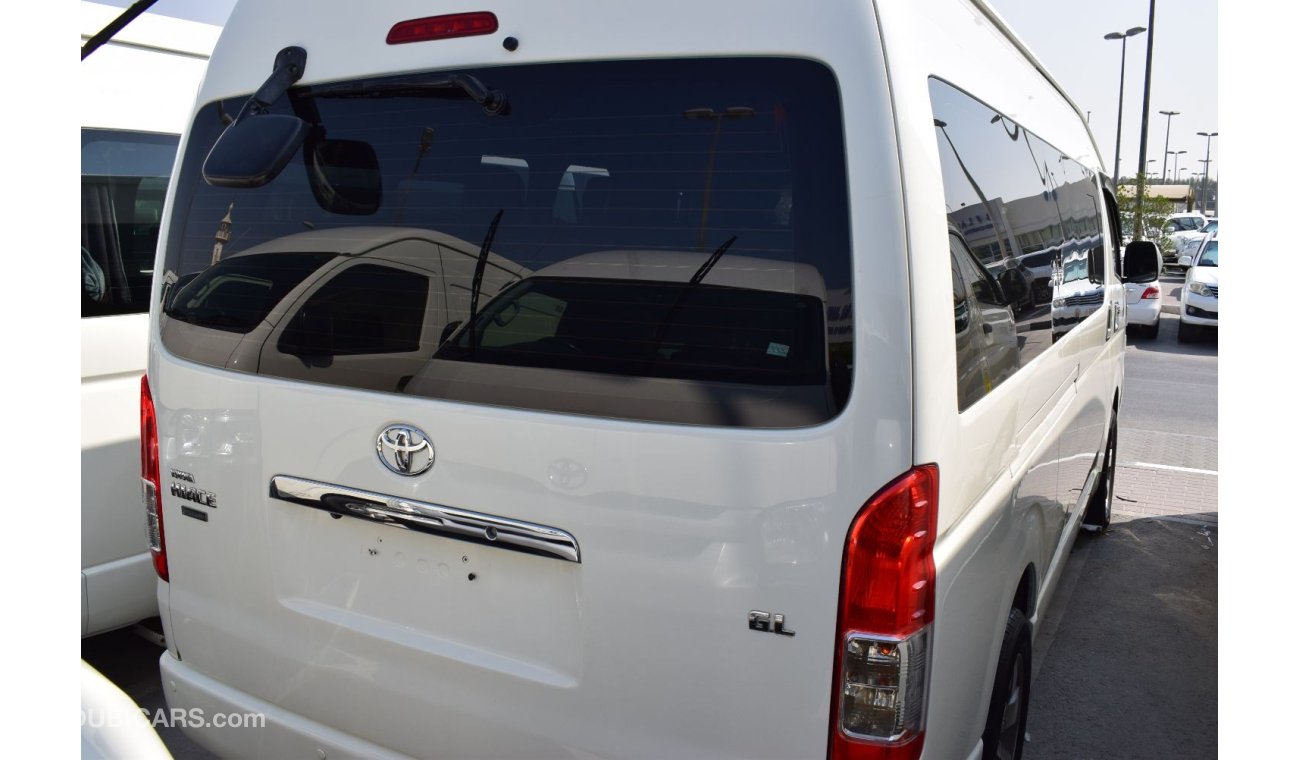 Toyota Hiace Toyota Hiace Highroof bus 15 seater, Diesel,2014. Only done 90000 km