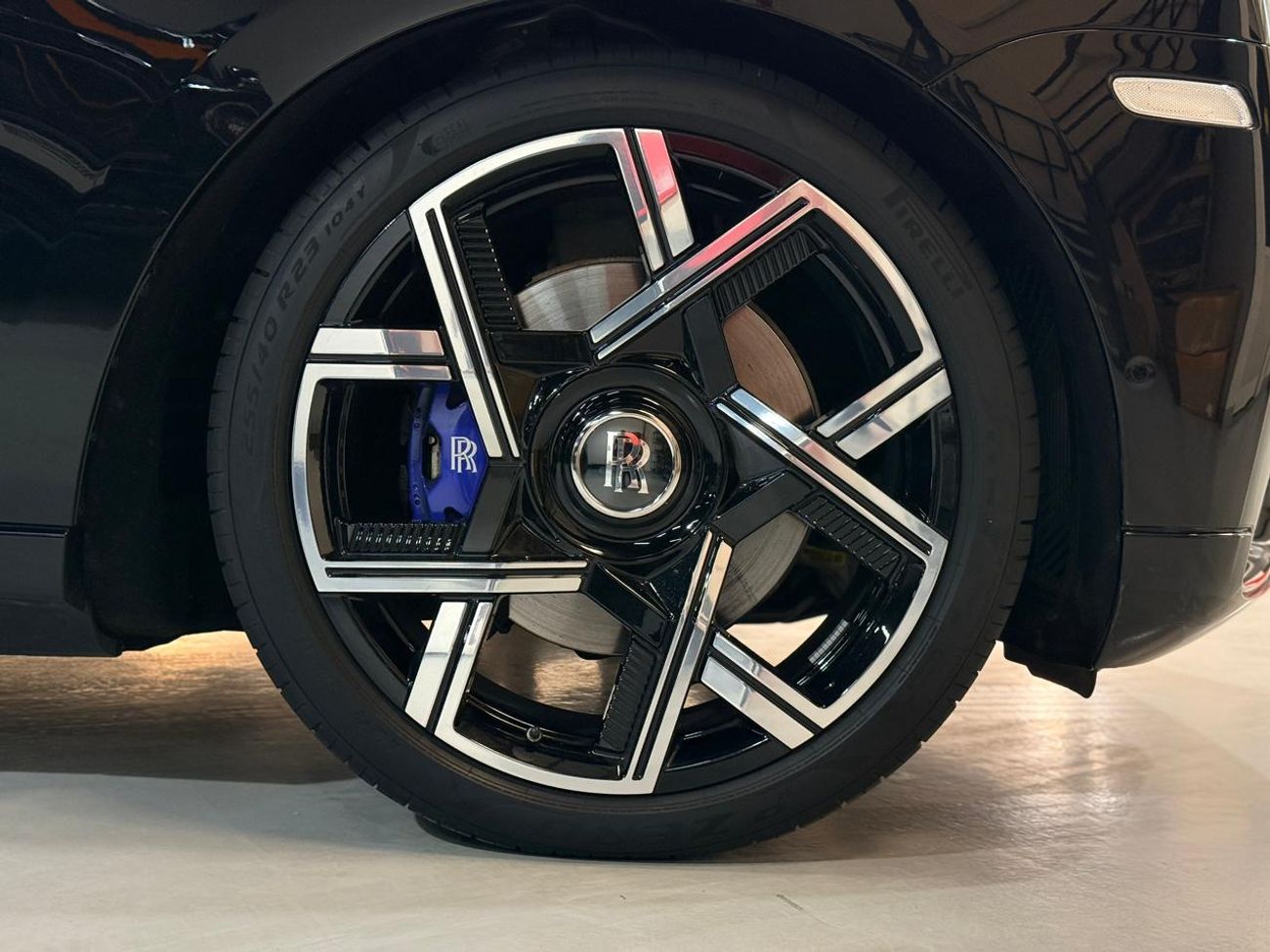 Rolls-Royce Cullinan 2023 LOW MILEGE