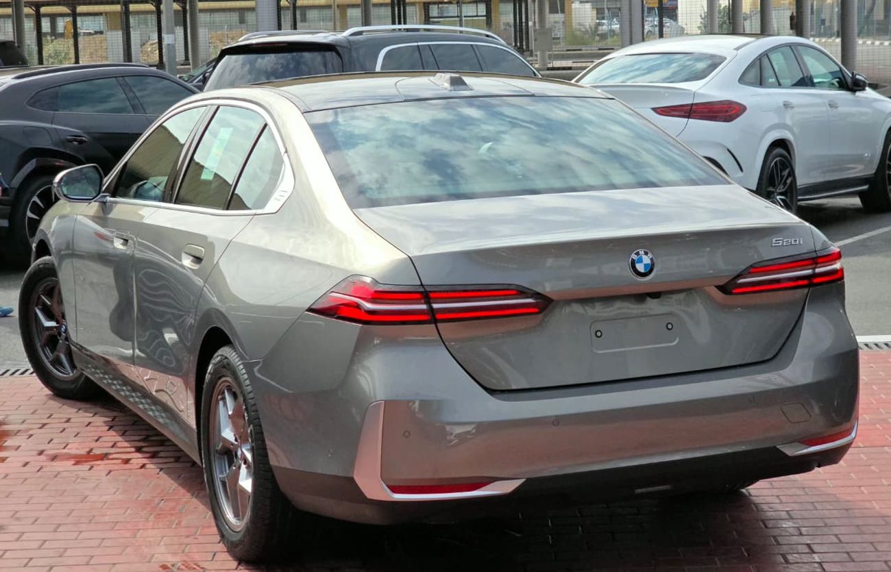 بي أم دبليو 520i Under Warranty and Service 2026 GCC